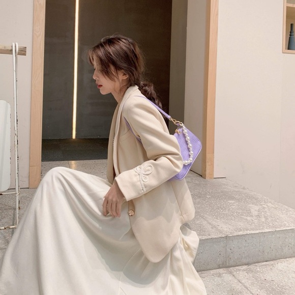 Moonlowa Shoulder Bag with Pearl Straps💕 - Picture 4 of 10